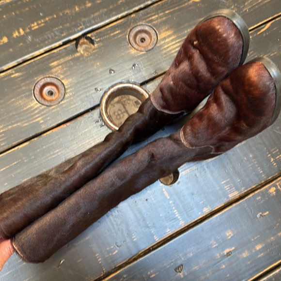 Pajar Fur Boots with Shearling Lining & Lug Soles - Size 8 - Picture 7 of 14